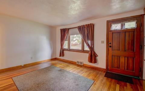 84 Campechi St, Springfield, MA 01104 photo 4
