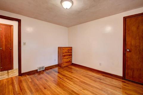 84 Campechi St, Springfield, MA 01104 photo 14