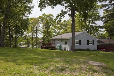 4 Blake Rd, Salem, NH 03079 photo 2