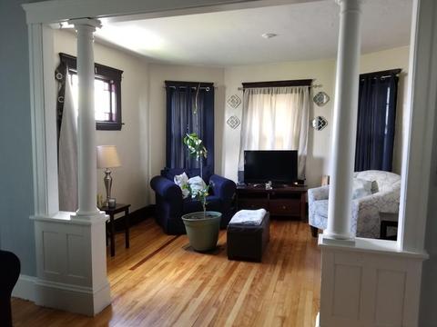 3 Hale St, Worcester, MA 01604 photo 4