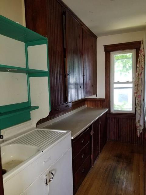 3 Hale St, Worcester, MA 01604 photo 9