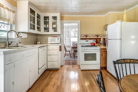 27 Prospect Ave, Lynnfield, MA 01940 photo 15