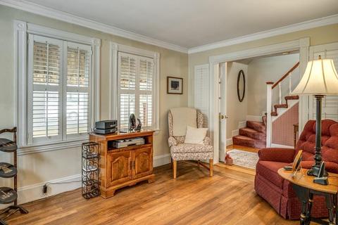 27 Prospect Ave, Lynnfield, MA 01940 photo 9