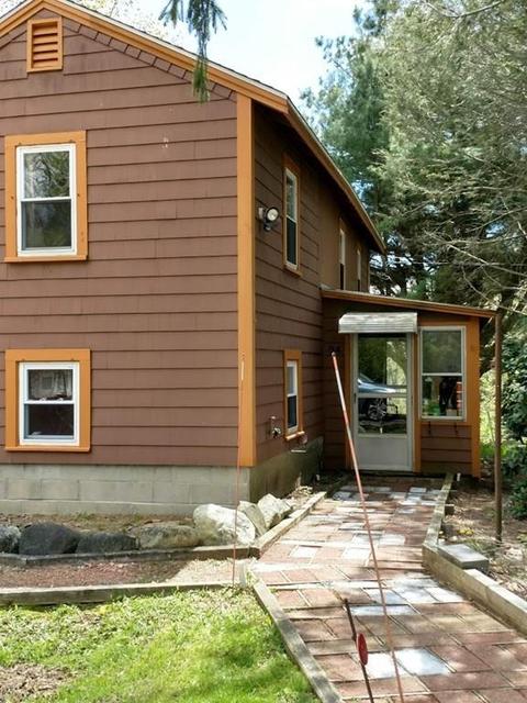 84 Hammond St, Rowley, MA 01969 photo 2