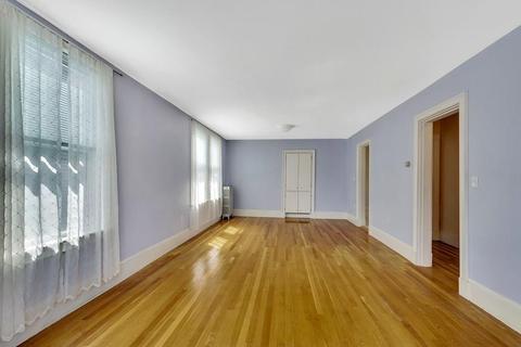 16 Henry St #2, Brookline, MA 02445 photo 4