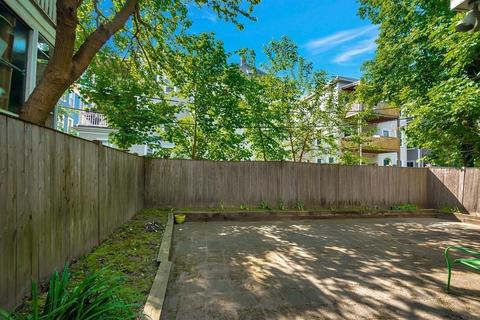16 Henry St #2, Brookline, MA 02445 photo 22