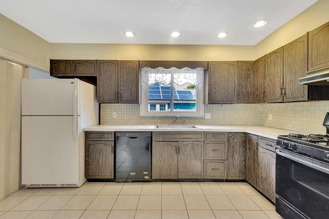 16 Henry St #2, Brookline, MA 02445 photo 12
