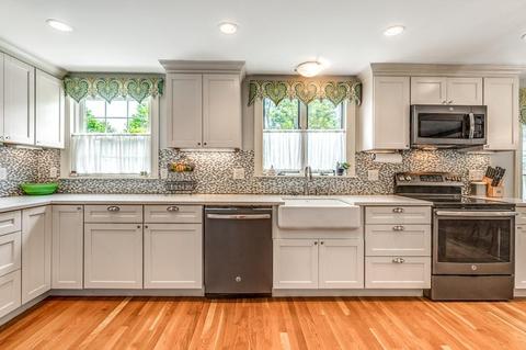 7 Flint St, Wakefield, MA 01880 photo 13