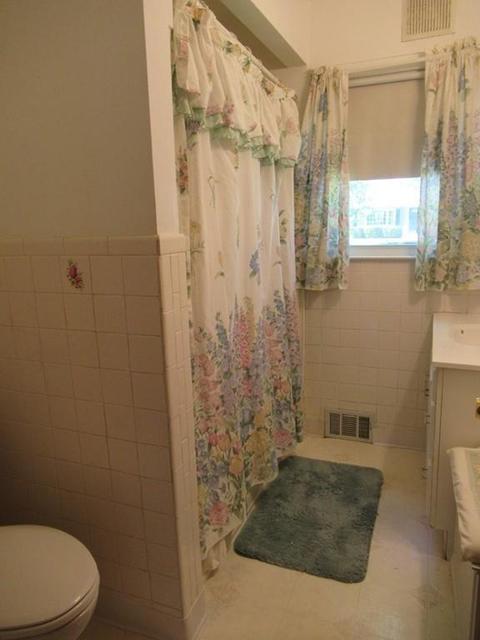 51 Jeffrey Rd, Springfield, MA 01119 photo 12