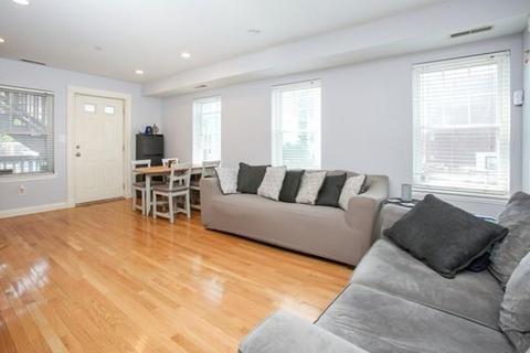 32 Tufts Ave #B, Everett, MA 02149 photo 1