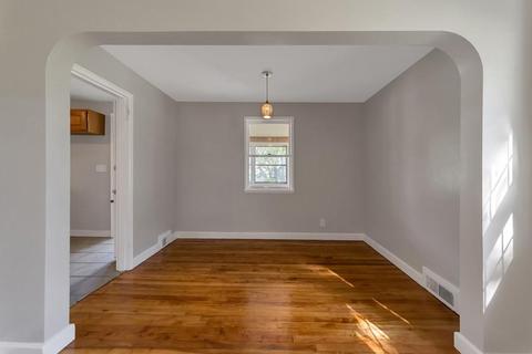58 Roosevelt Ter, Springfield, MA 01109 photo 29