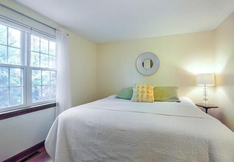 100 Liam Ln, Barnstable, MA 02632 photo 17