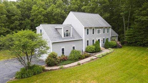 7 Herson Dr, Sutton, MA 01590 photo 2