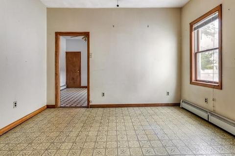 11 Tileston St, Everett, MA 02149 photo 5