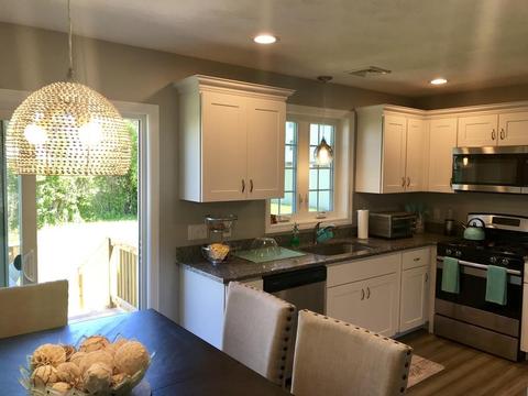 18 Tiffany Dr, Fall River, MA 02723 photo 5