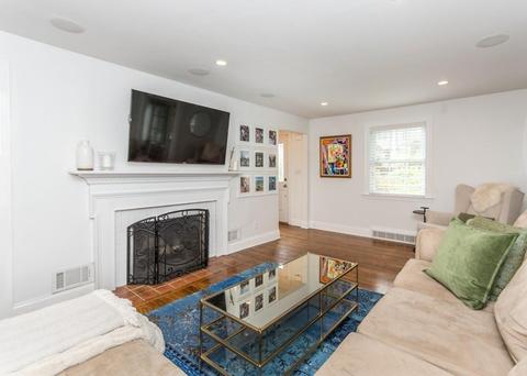 165 Thornton Rd, Needham, MA 02492 photo 2