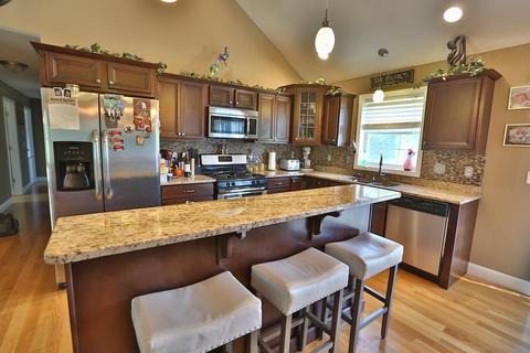 53 Lynwood, Fall River, MA 02720 photo 2