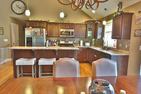53 Lynwood, Fall River, MA 02720 photo 10