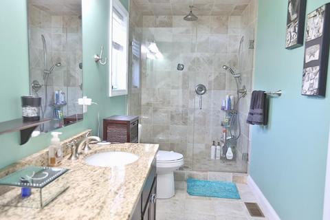 53 Lynwood, Fall River, MA 02720 photo 4