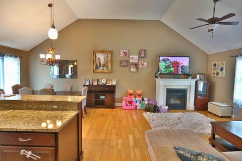 53 Lynwood, Fall River, MA 02720 photo 18