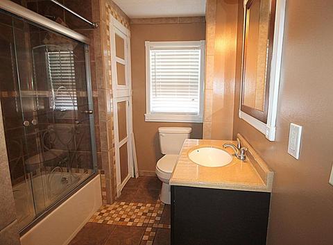 125 Arcadia Blvd, Springfield, MA 01118 photo 10