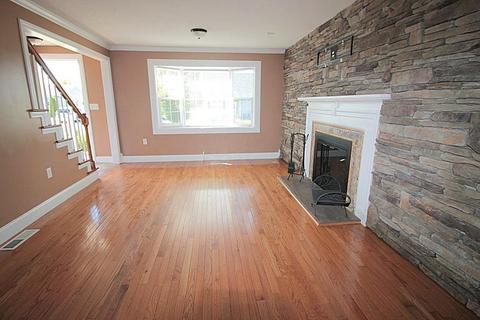 125 Arcadia Blvd, Springfield, MA 01118 photo 3
