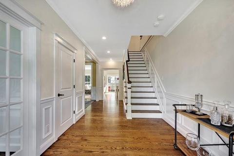 62 Emerson Rd, Needham, MA 02492 photo 3