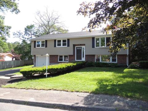 4 David Rd, Randolph, MA 02368 photo 2