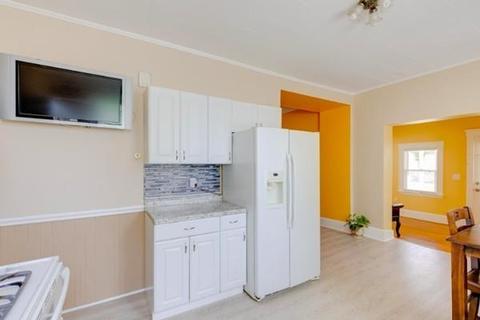 161 Tremont St, Everett, MA 02149 photo 4