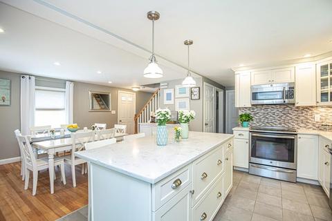 24 Riverside Ave, Danvers, MA 01923 photo 3