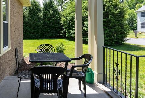 5 Wilton Rd, Easthampton, MA 01027 photo 9