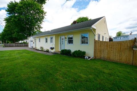 98 Collins St, Danvers, MA 01923 photo 2