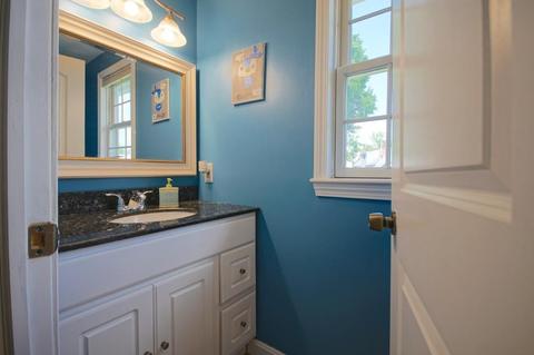 98 Collins St, Danvers, MA 01923 photo 18