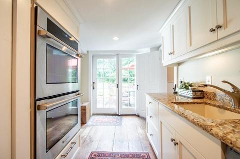 178 South St, Reading, MA 01867 photo 5