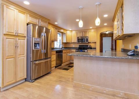 7 Walker St, Maynard, MA 01754 photo 6