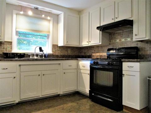 35 Frederickson Ave, Worcester, MA 01606 photo 10