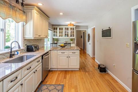 3 Derek Cir, Georgetown, MA 01833 photo 8