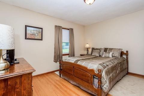 28 Dillon St, Chicopee, MA 01013 photo 13