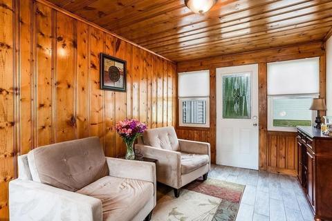 28 Dillon St, Chicopee, MA 01013 photo 11