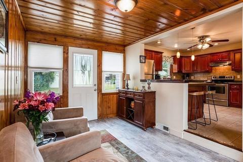 28 Dillon St, Chicopee, MA 01013 photo 12