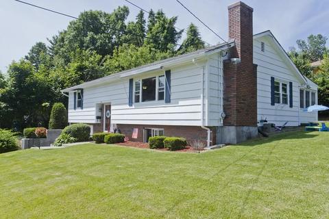 44 Emerson St, Springfield, MA 01118 photo 1