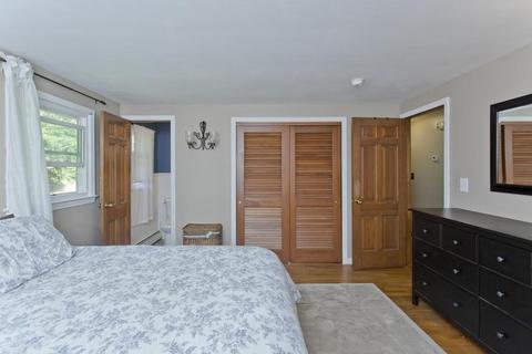 44 Emerson St, Springfield, MA 01118 photo 18