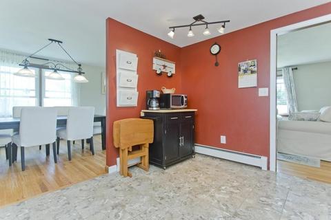 44 Emerson St, Springfield, MA 01118 photo 13