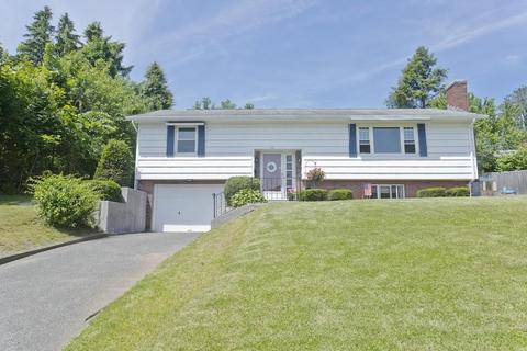 44 Emerson St, Springfield, MA 01118 photo 2