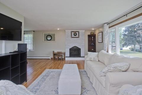 44 Emerson St, Springfield, MA 01118 photo 6