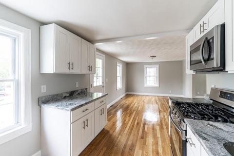 15 E St, Hull, MA 02045 photo 4