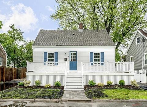 15 E St, Hull, MA 02045 photo 1