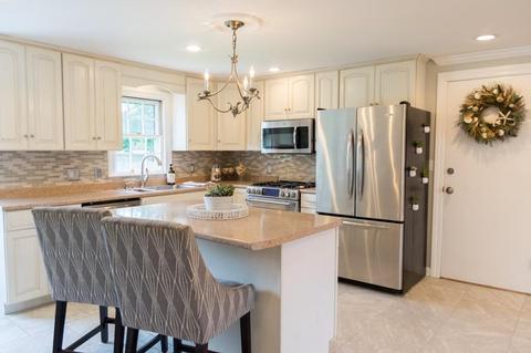 112 Humphrey St, Marblehead, MA 01945 photo 4