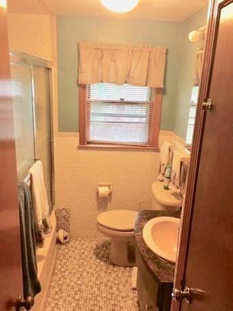 31 Devine Rd, Randolph, MA 02368 photo 9