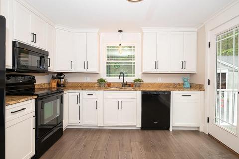 206 W Sutton Rd, Sutton, MA 01590 photo 2